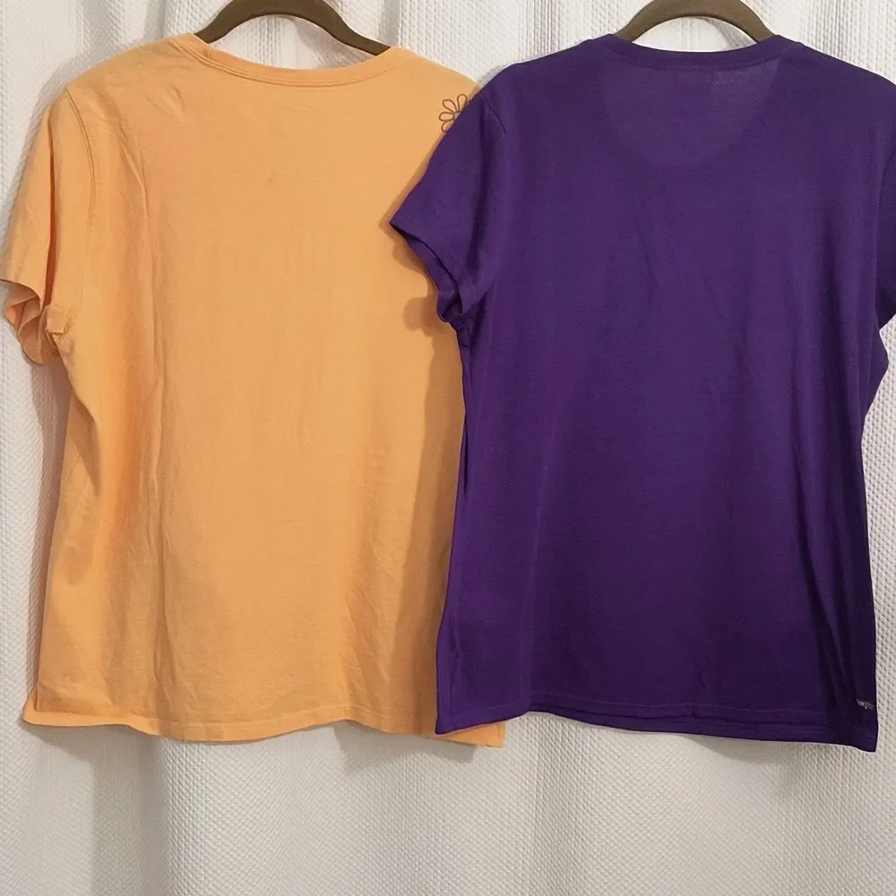 ❤️Bundle of 2 T Shirts Women's - Picture 4 of 4